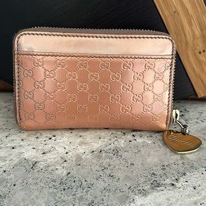 GUCCI Micro GG Patent Leather Zipper Wallet w/ Heart Charm Zipper Pull